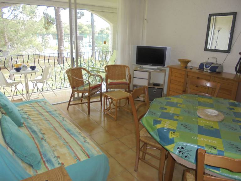 Rental apartment with pool — photo 2