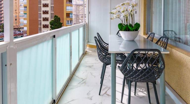Rental apartment with patio — photo 4