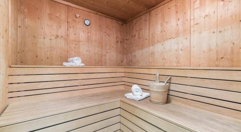 Apartment with yard, terrace & sauna — photo 5