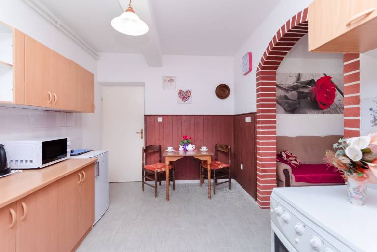 Rental apartment with BBQ, terrace & garden | Garden view — photo 5