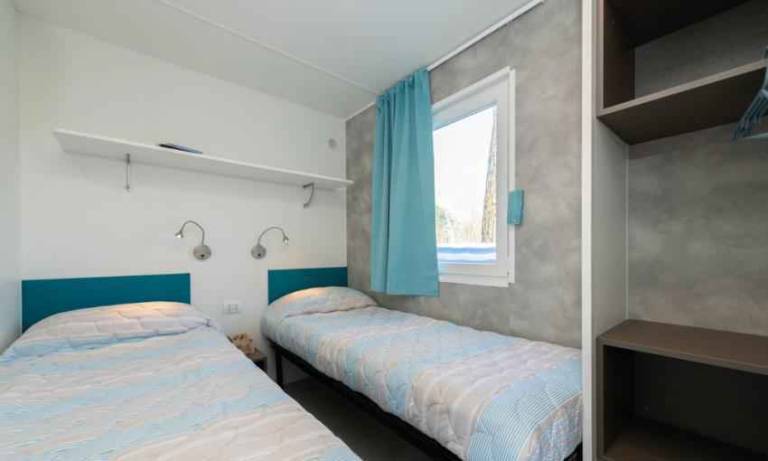 Mobile home with garden, heated pool & sauna — photo 5