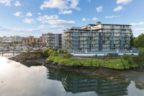 Resort James Bay