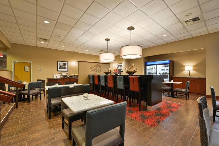 Hampton Inn Spokane — photo 4
