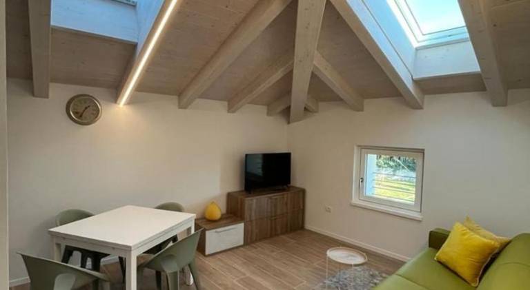 Holiday apartment with terrace in Arco
