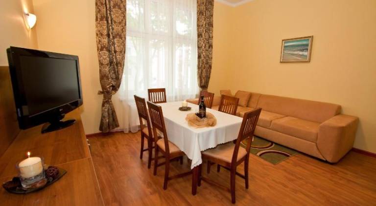 Apartment with 2 rooms for 6 persons — photo 4