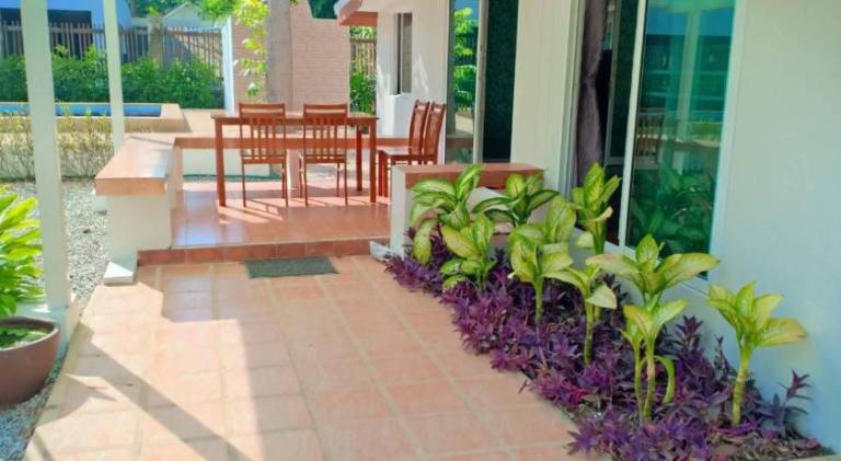 Villa with pool | Next to the beach | Dogs allowed — photo 3