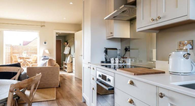 Beautiful 2 Bedroom Home in The Cotswolds — photo 3