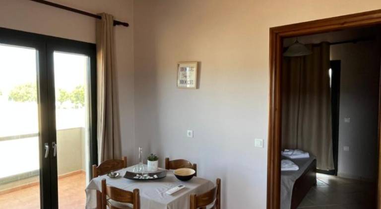 Rental apartment with terrace & garden — photo 4