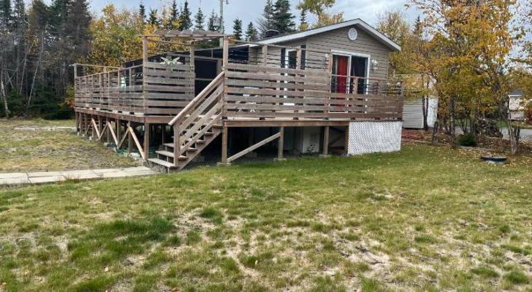 Pleasant chalet | Pets are welcome in Sept-Iles, QC