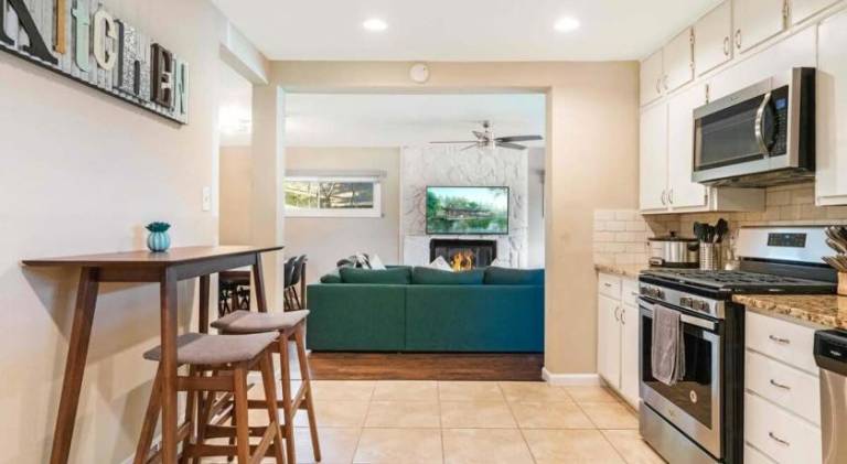House with pool | Pets are welcome — photo 4