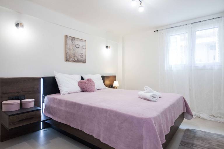 Cute 1 Bd CasaLove Apt in Vibrant Kipseli