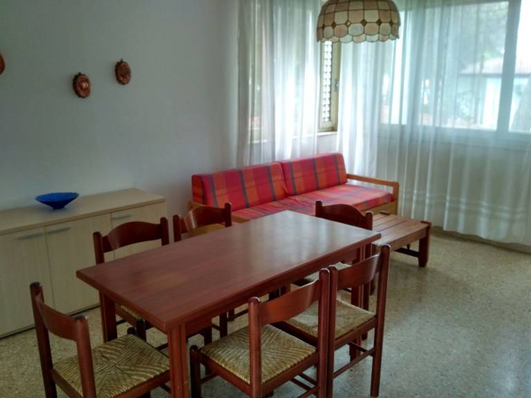 Rental apartment with yard & terrace — photo 3