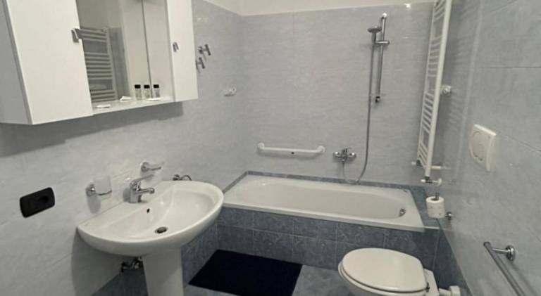 Rental apartment with 2 rooms for 6 persons — photo 2