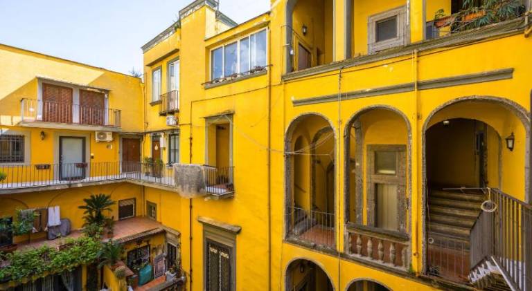 House | Near Naples Cathedral — photo 3