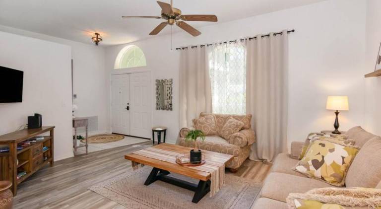 Spacious Luxury Pool Home Oasis - 8mi to Airport — photo 2