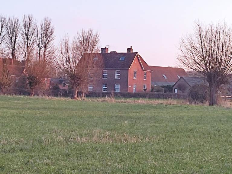 House with 7 rooms for 16 persons in Salisbury