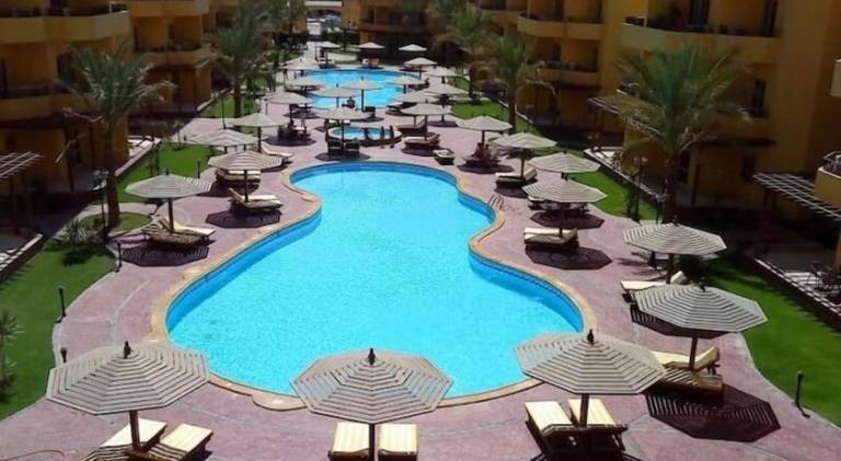 Holiday apartment with pool in Hurghada