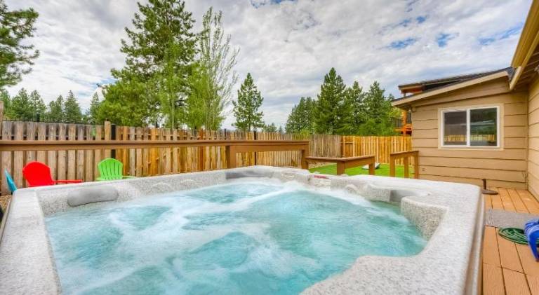 House with hot tub | Dogs allowed in South Lake Tahoe, CA