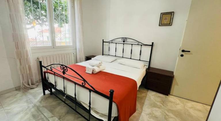 Rental apartment with 2 rooms for 4 persons — photo 2