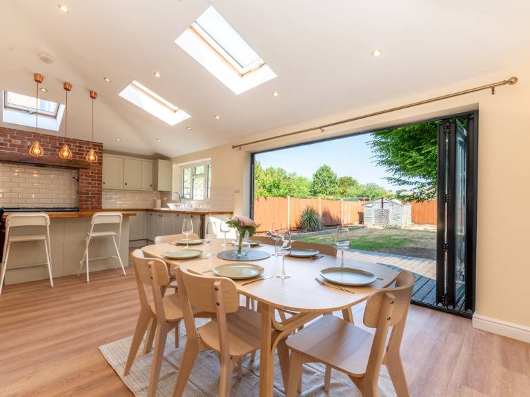 House  Thames Ditton
