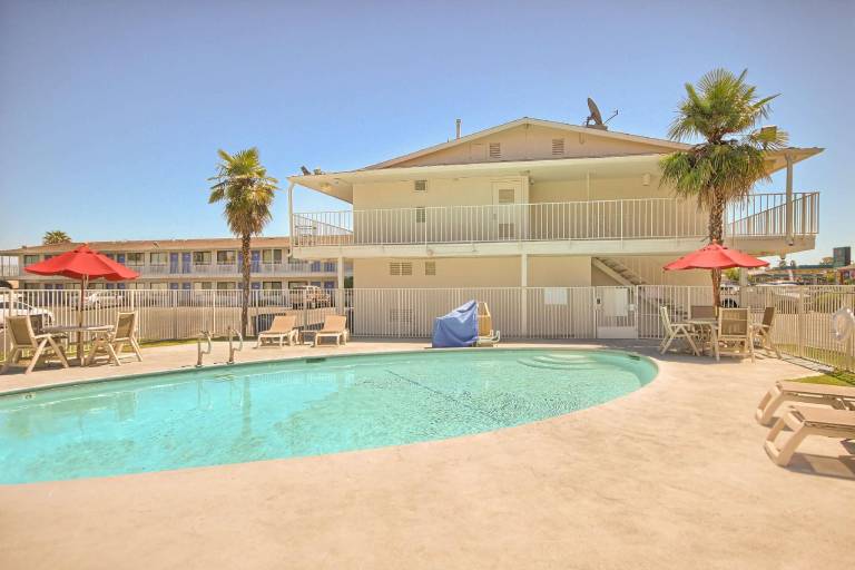 Motel 6 Fresno, CA - Blackstone North — photo 5