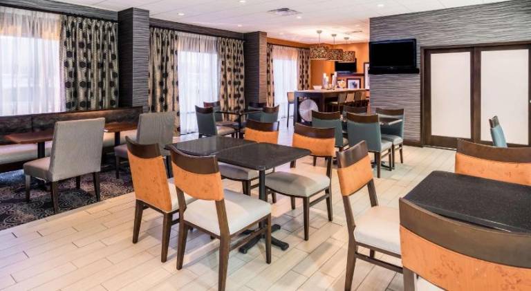 Hampton Inn Dover — photo 3