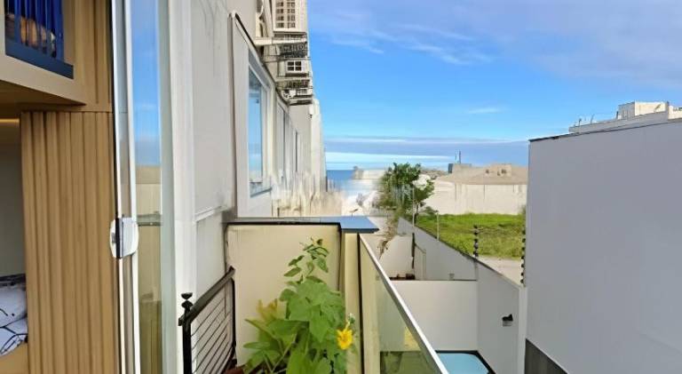 Pleasant vacation home with pool | Close to the beach | Pets are welcome — photo 2