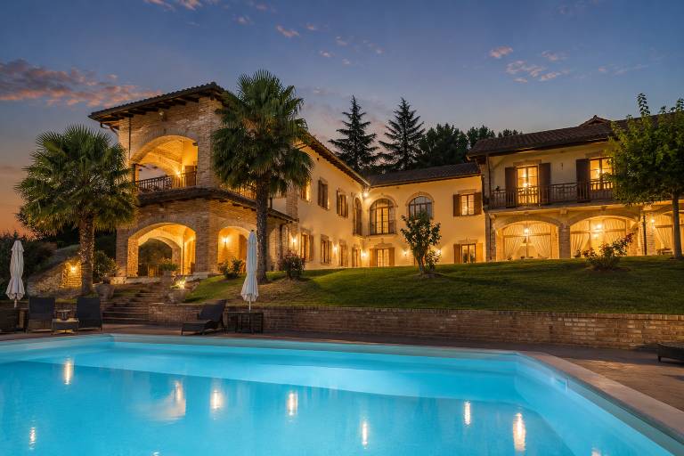 Vineyard oasis in Piedmont near Alba
