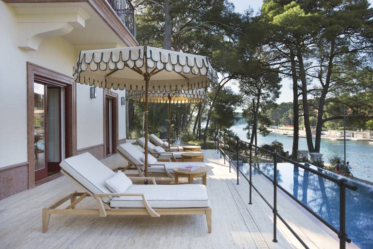 495 m² Villa