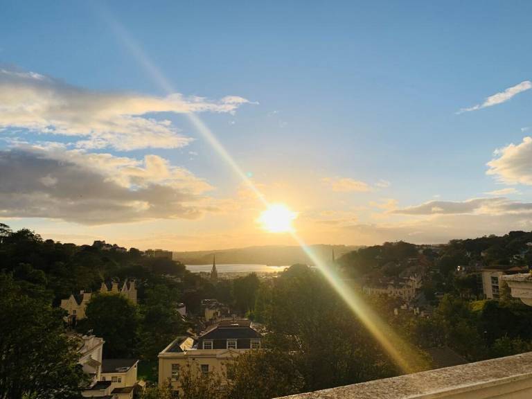 Lovely holiday apartment with patio | Pets allowed in Paignton