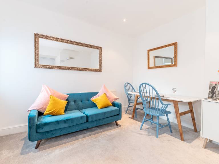 Apartment London Borough of Richmond upon Thames