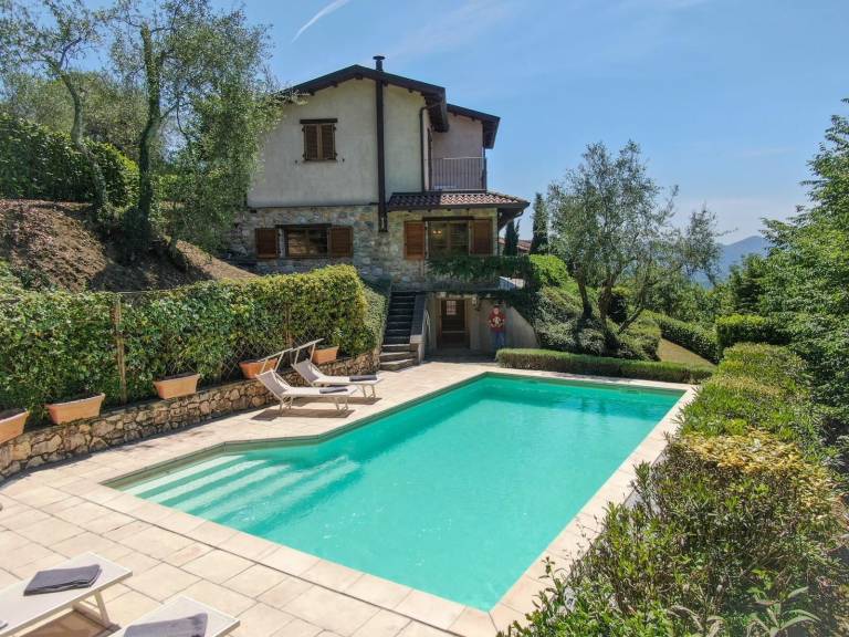Ferienhaus  Tresana
