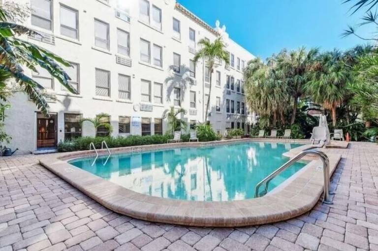 Apartment  Palm Beach
