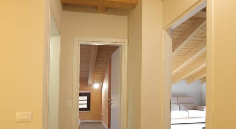 Apartment with grill, patio & yard — photo 5