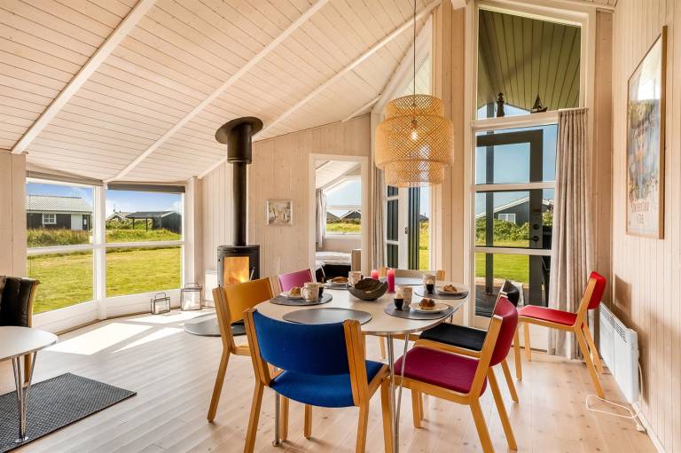 Vacation home with terrace, jacuzzi & sauna — photo 4