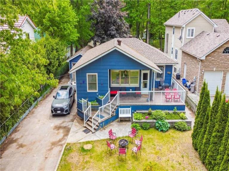 House  Wasaga Beach