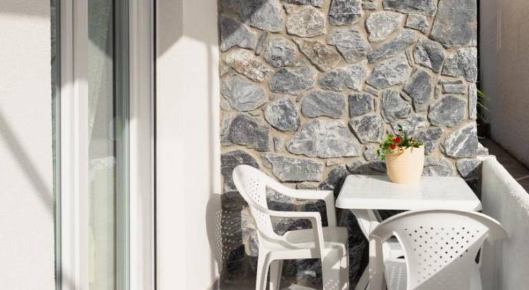 Serviced apartment with terrace, BBQ & yard — photo 4