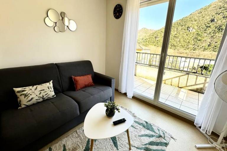 Beautiful apartment with patio & garden | Dogs allowed — photo 3