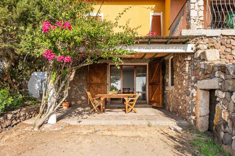 Villa Camilla with Sea View, Private Terraces, Garden & Balcony — photo 4
