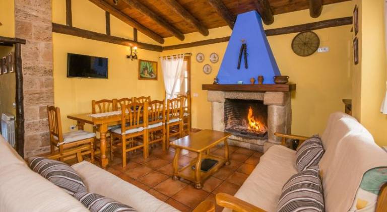 Vacation home with barbeque & terrace | Pets are welcome in Teruel