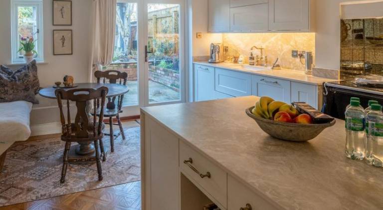 Charming vacation home | Pets allowed — photo 3