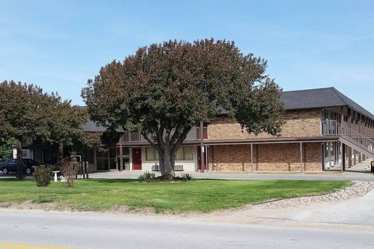 Home Towne Lodge
