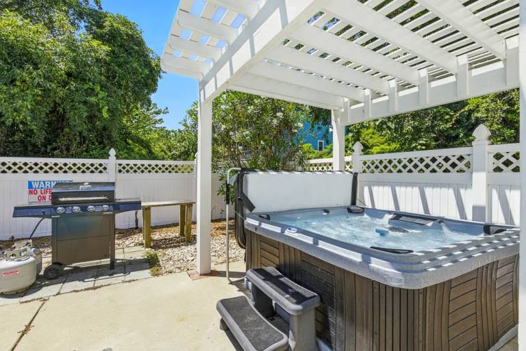 Fowl Play 1580 ft from the beach Private Pool, Hot Tub, Dog Friendly Duck — photo 3