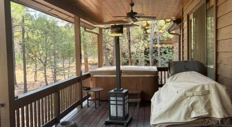 Torreon Getaway on the Greens with hot tub, 4 bedrooms, sleeps 10 — photo 3