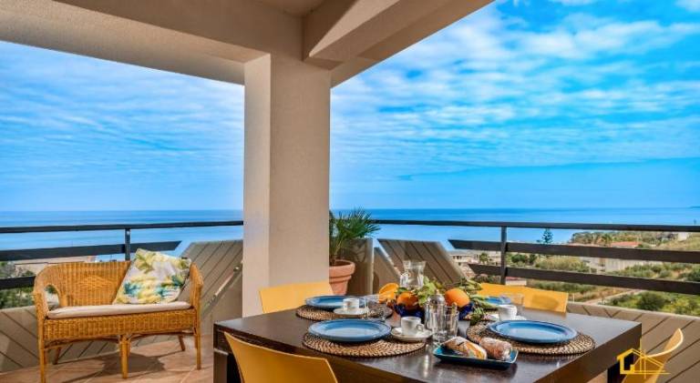 Appartamenti in villa Ionio vista mare con piscina riscaldata e campo da bocce — photo 3