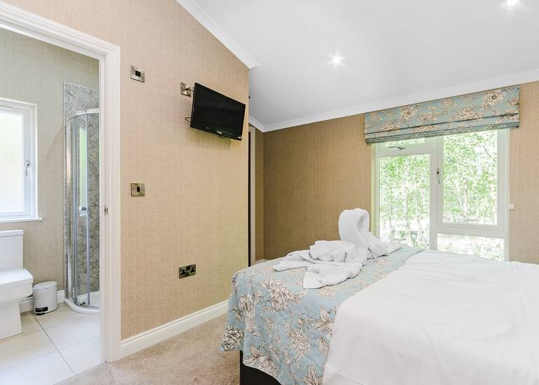 Fox Lodge Plus