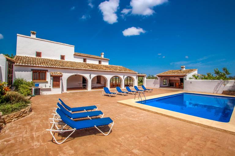 Villa with private pool, barbecue & yard | Suitable for remote work — photo 4