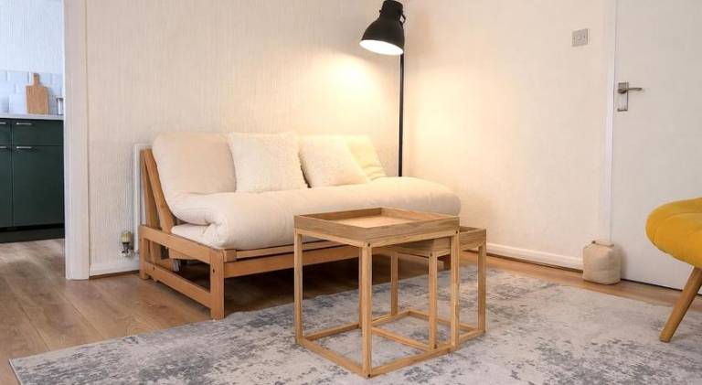 Stylish Central Brighton Two Bedroom Family Apartment - Walk to Beach in Brighton