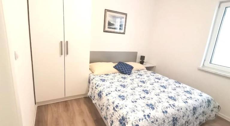 Holiday apartment with patio in Brela