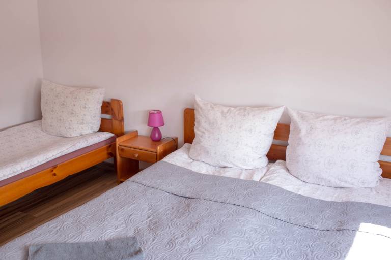 Hostel Opacz Wielka
